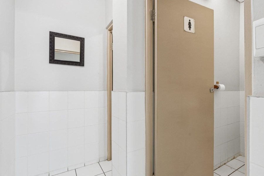 Commercial Property for Sale in Gardens Western Cape